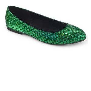 Funtasma Shimmer Green Mermaid Scale Flats Size 9